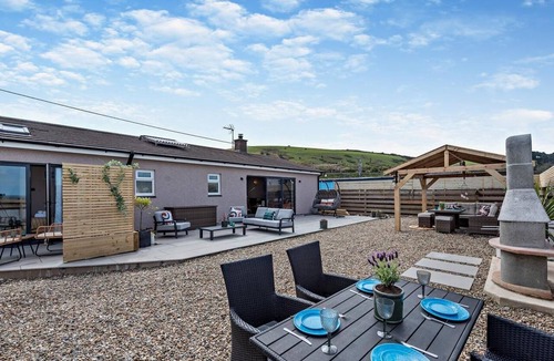 Aberaeron House | 3 Bed in Aberaeron (oc-88788)