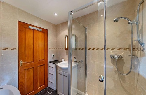 Llanuwchllyn Cottage | 3 Bed in Bala (oc-94600)