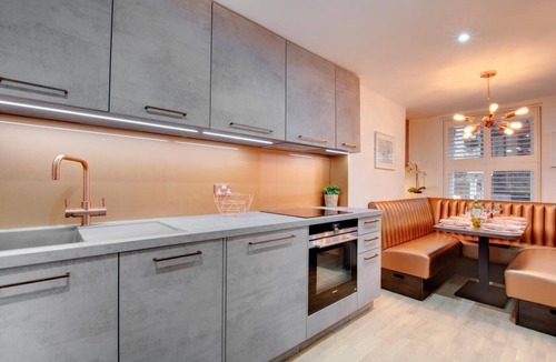 The Lanes Cottage | 3 Bed in Brighton (oc-bbcorn)