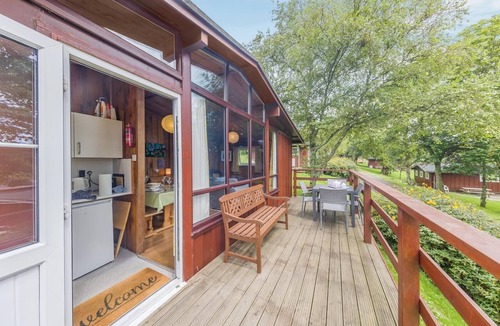 St Brides Ski Chalet | 3 Bed in Broad Haven (oc-wav604)