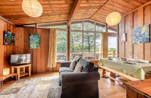 St Brides Ski Chalet | 3 Bed in Broad Haven (oc-wav604)