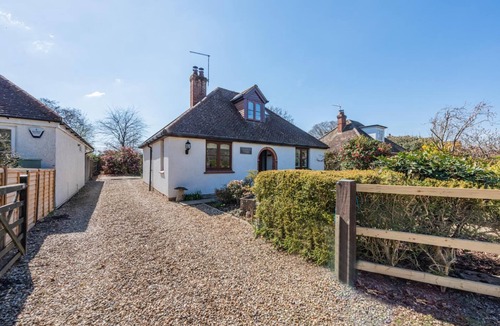 New Forest District Cottage | 3 Bed in Brockenhurst (oc-w30959)