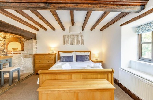 Wadeford House | 3 Bed in Combe St. Nicholas oc-s45333