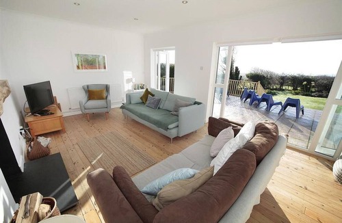 Crynant House | 3 Bed in Gower (oc-hh2105)