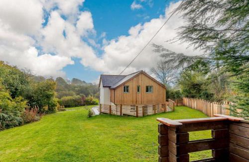 Tal-gareg House | 3 Bed in Llandysul oc-90019
