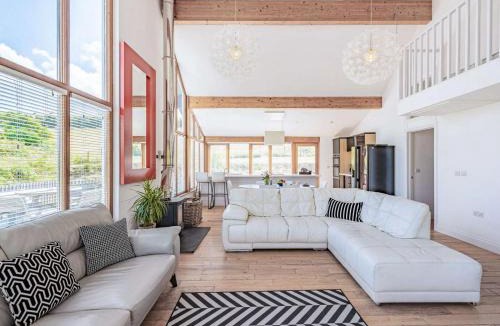 Pembroke Cabin | 3 Bed in Pembroke oc-66265