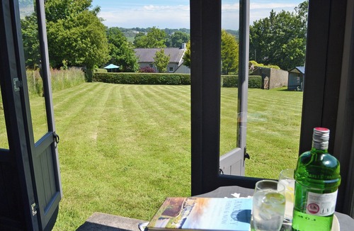 Beaumaris Cottage | 3 bedroom accommodation in Llangoed, near Beaumaris