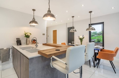 Kendal Cottage | 3 bedroom accommodation in Endmoor, Near Kendal