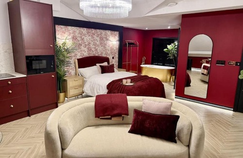 Birmingham City Centre Apartment | 3 Boutique Apartments Jewellery Quarter BHM