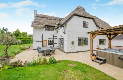 Weston under Penyard House | 4 Bed in Radford oc-r33951