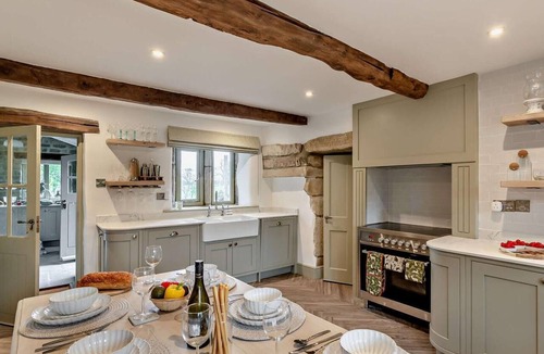 Skipton Cottage | 4 Bed in Skipton (oc-95155)