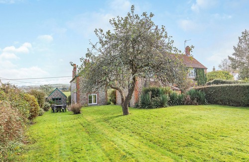 Puncknowle Cottage | 4 bedroom accommodation in Puncknowle
