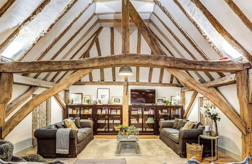 Broxted Cottage | 4 bedroom accommodation in Broxted, near Dunmow