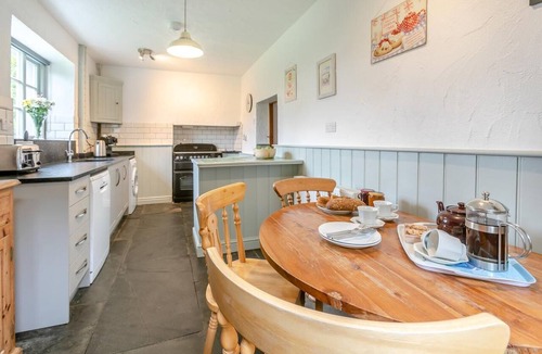 Marhamchurch Cottage | 5 Bed in Marhamchurch (oc-h34744)