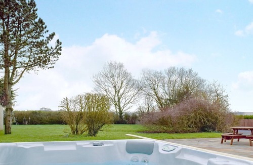 Kilgetty Cottage | 5 bedroom accommodation in Begelly, near Narberth