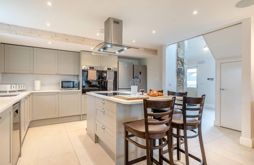 Newton Grange Cottage | 8 Bed in Buxton (oc-w34369)