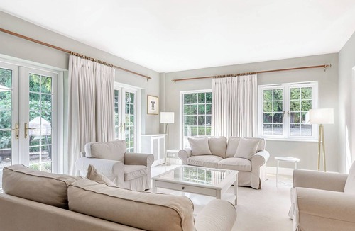 Canford Magna Cottage | 8 bedroom accommodation in Wimborne