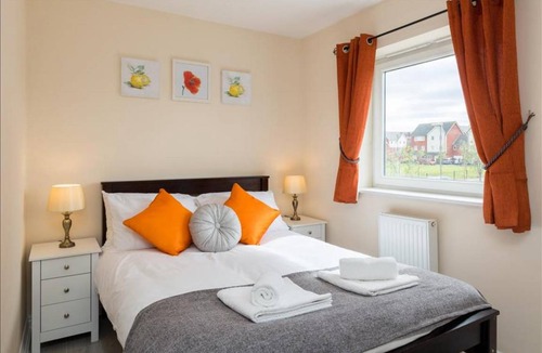 Wolverhampton Apartment | 85 m² Apartment ∙ 2 bedrooms ∙ 6 guests