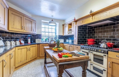 Llanfyllin Cottage | 9 Bed in Llanfyllin (oc-40870)