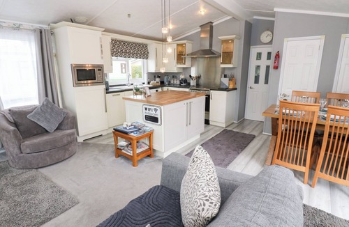 Welton Cottage | A AND C LODGE-PLOT 21, pet friendly, with hot tub in Armathwaite