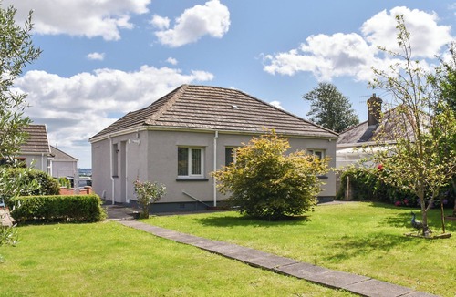 Llanelli Cottage | A beautiful bungalow overlooking the coastal town of Llanelli.