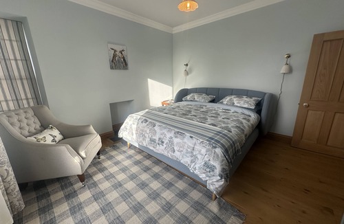 Llanybri House | A Charming Welsh Escape perfect for families and groups