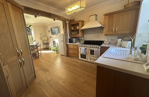 Llanybri House | A Charming Welsh Escape perfect for families and groups