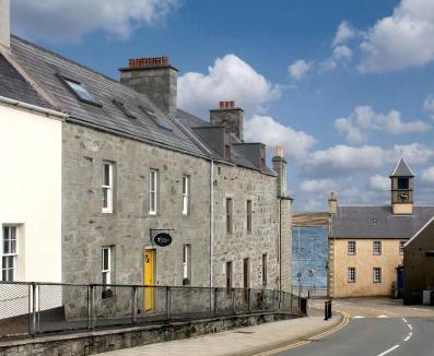 Lerwick House | Aald Harbour Hoose