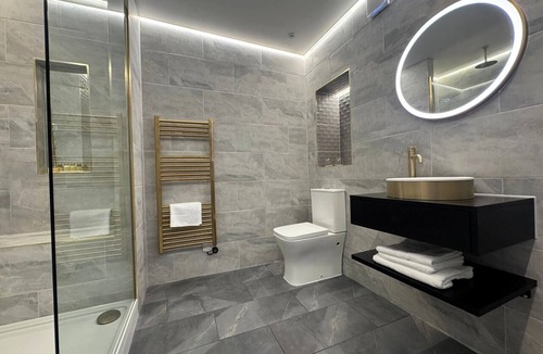 Burnley Hotel | Above hotels