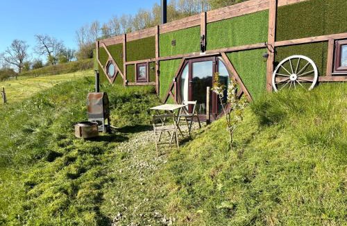 Llanfair Caereinion Other | Acorn Cabin