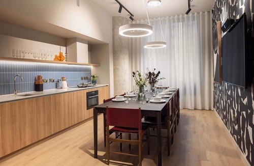 East Acton Apartment | Acton XL Balcony Studio | Terrace | StayCozy