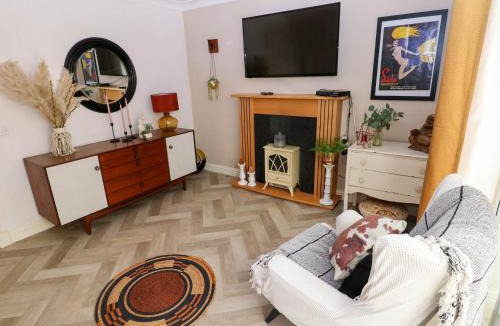 Llanelli House | Alban Road