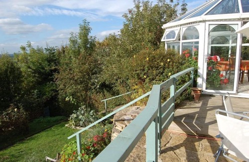 Glastonbury Apartment | Amazing Panoramic Views Over Glastonbury, Near Tor, And Chalice Well