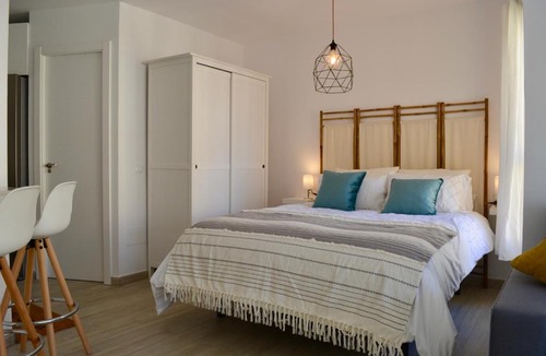 Algarrobo Apartment | Apartamento Torre Ladeada