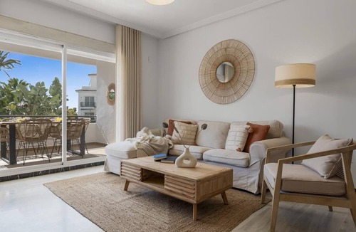 Puerto Banus Apartment | Apartment in Medina Garden for 4 people | 211