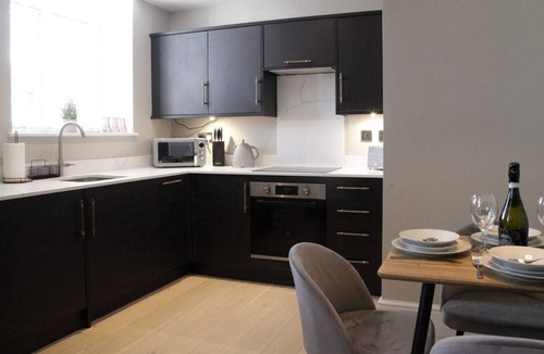 Bont Newydd Apartment | Apartment 3 Old Conservative Club in Historic Town - Pass the Keys