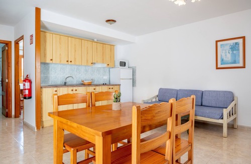 Cala Ferrera Apartment | Apartment with Air Conditioning, Pool, Wi-Fi, Balcony, and Near the Beach