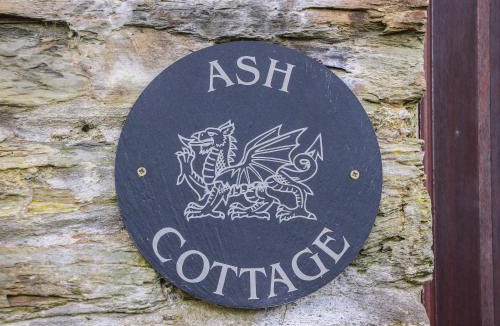Llandysul House | Ash Cottage