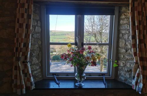 Upton Cheyney House | Ashley Cottage - charming and peaceful property with stunning views near Bath & Bristol