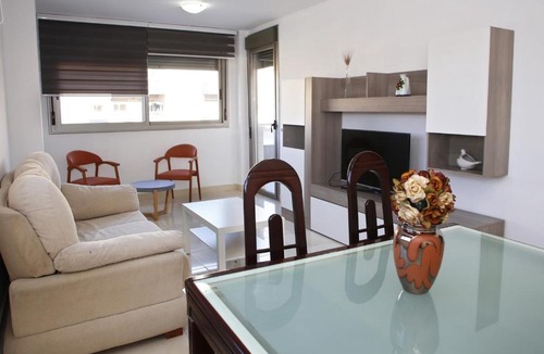 Torredembarra Apartment | AT143 Completamente equipado, con piscina y cerca de la playa