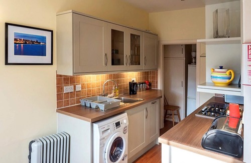 St. Andrews Apartment | Attractive 2 bedroom apartment, ideal for Old Course, beach & town centre