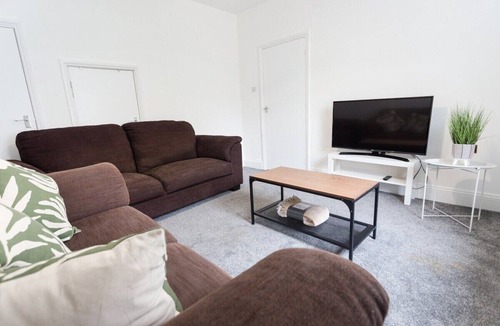Easton Apartment | August Discount - Long Stay - Contractors
