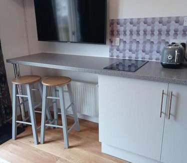 Aviemore Apartment | Avalon Studio. Comfy well equipped cosy studio.