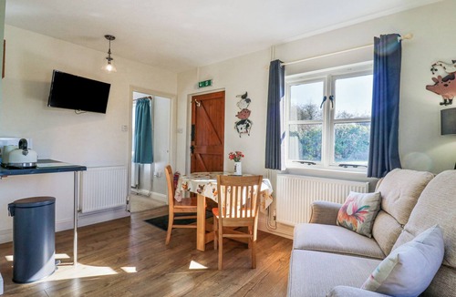 Howlett End Cottage | B&B 1, romantic, with a garden in Great Sampford