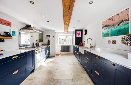 Holworth Bed & Breakfast | Barton Cottage Bed and Breakfast