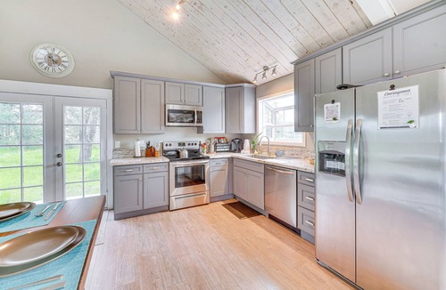 Greenwood Cottage | Bay Area Escape on 5 Acres: Pet Friendly, Views