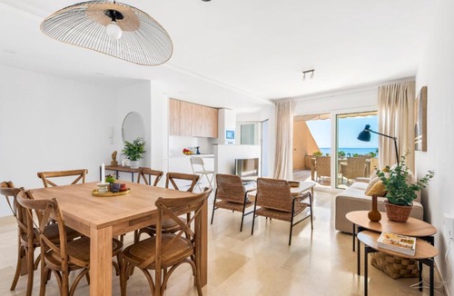 Radazul Apartment | Beach apartment with terrace and private parking