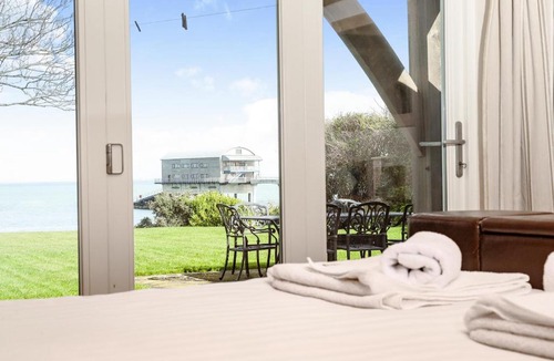 Bembridge House | Beach Side
