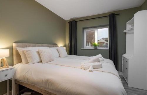 Thornton-Cleveleys Apartment | Beach Stays - Ground Floor 2 Bed Apartment - Free Parking