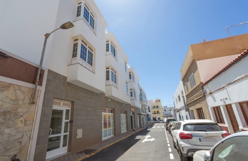 Tarajalejo Apartment | Beachfront Apartment in Tarajalejo with Sea Views and Shared Terrace